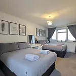 Guest Rooms Near City Centre & Anfield Free Parki